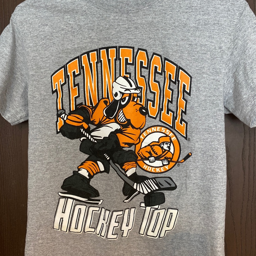 University of Tennessee Hockey Team Tshirt